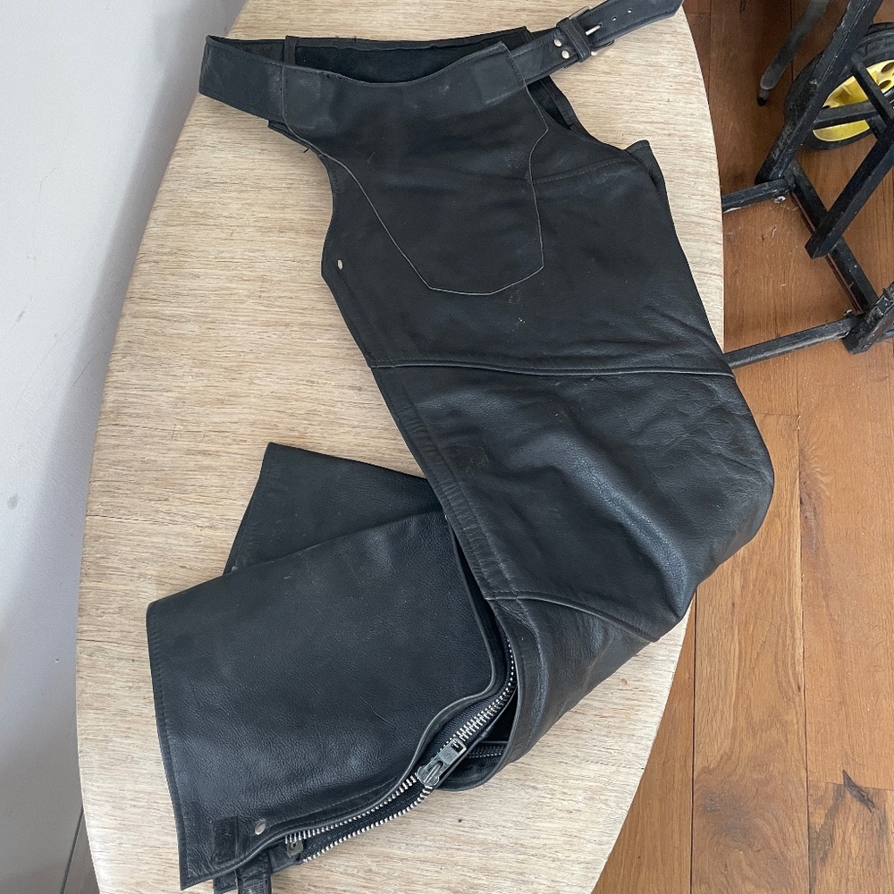 Black Leather full-zip Motorcycle Chaps